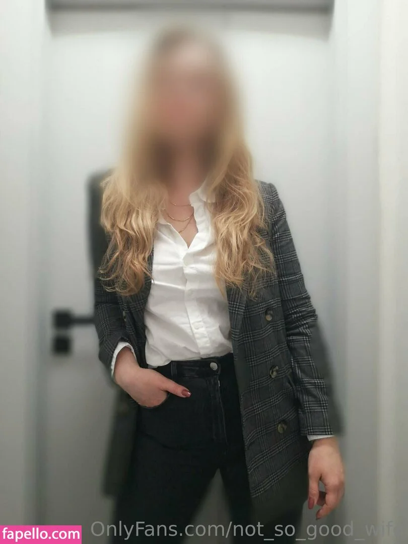 not_so_good_wife Onlyfans Photo Gallery 