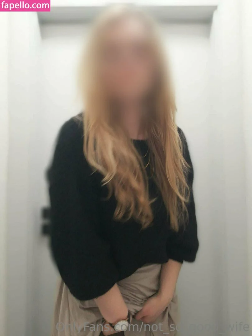 not_so_good_wife Onlyfans Photo Gallery 