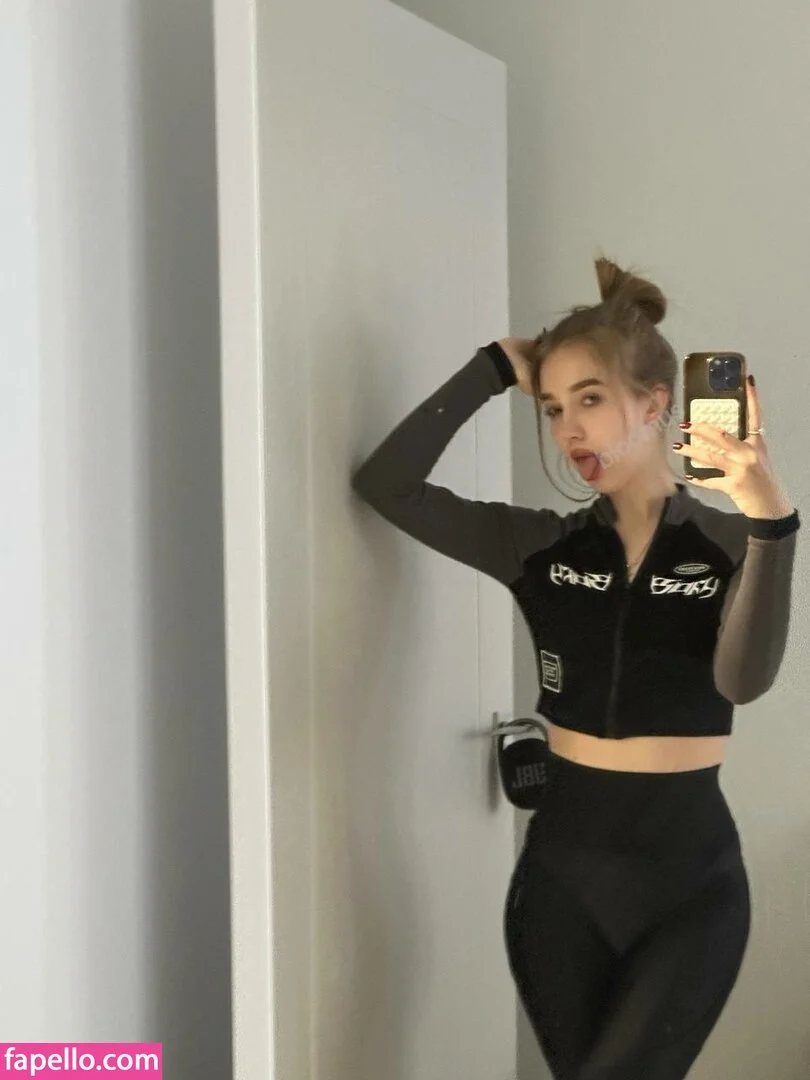 not_so_good_wife Onlyfans Photo Gallery 