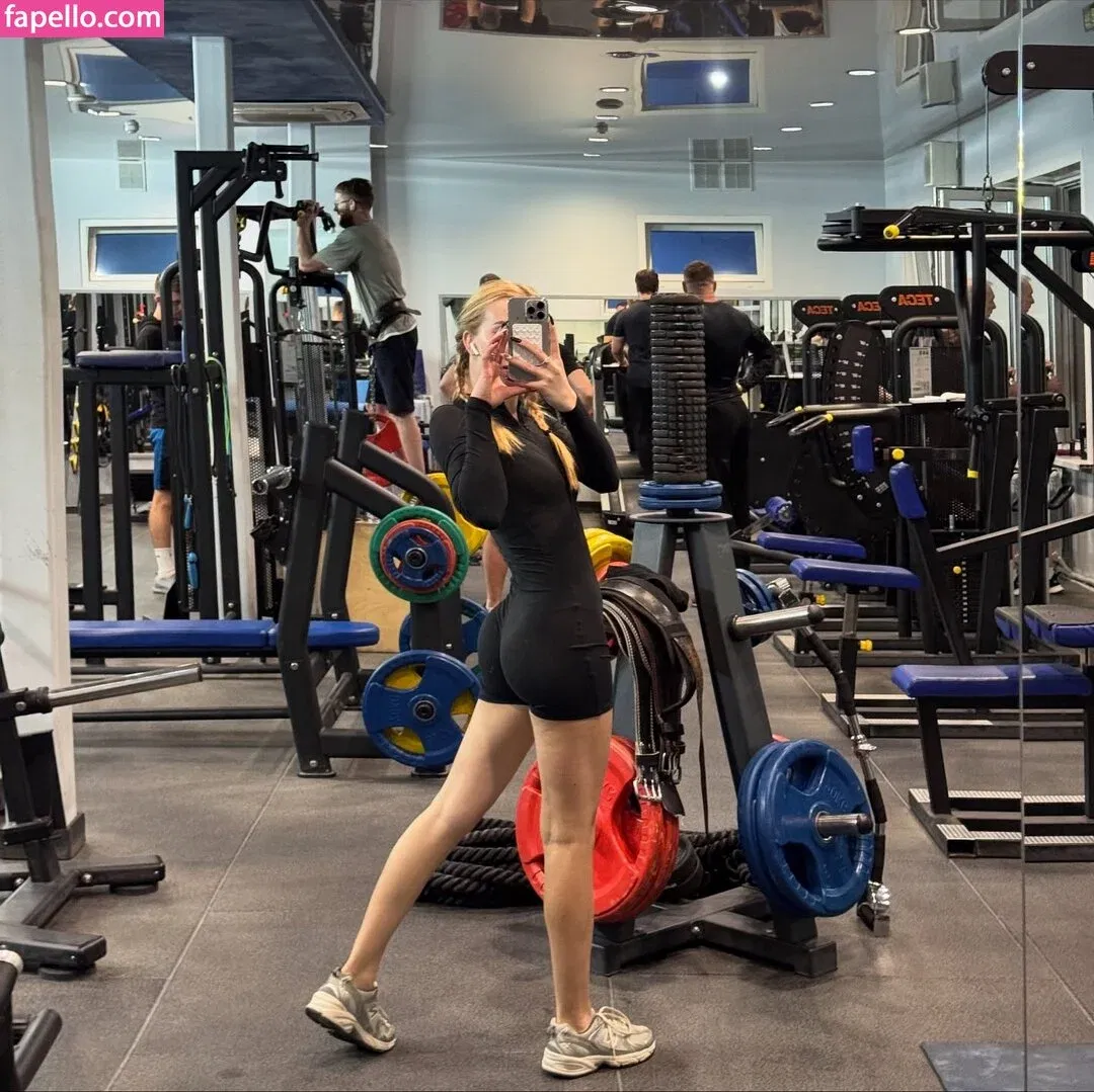 not_so_good_wife Onlyfans Photo Gallery 