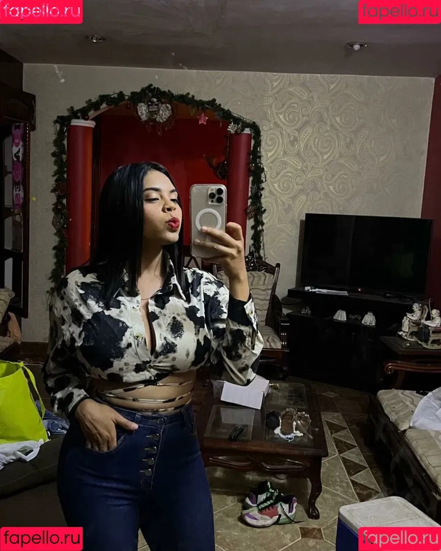 Karen Garcia Onlyfans Photo Gallery 