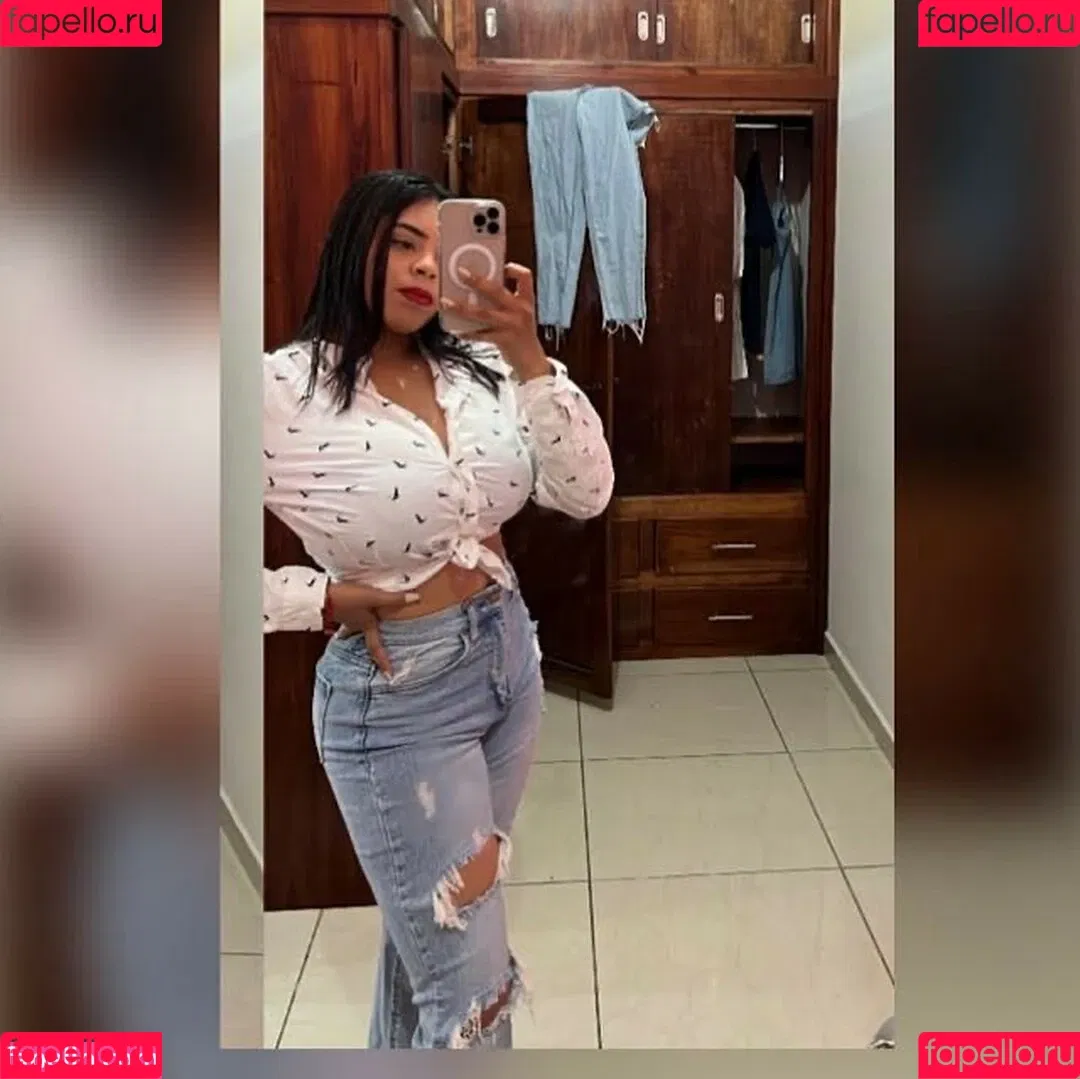 Karen Garcia Onlyfans Photo Gallery 