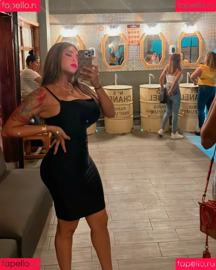 Karen Garcia Onlyfans Photo Gallery 