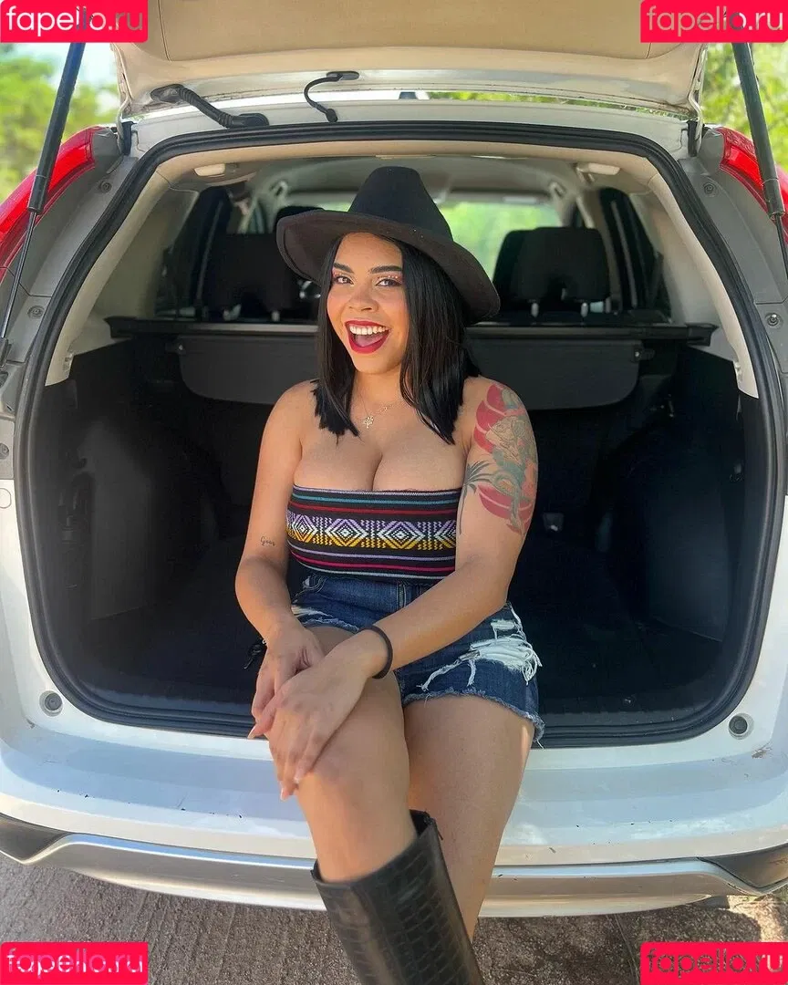 Karen Garcia Onlyfans Photo Gallery 