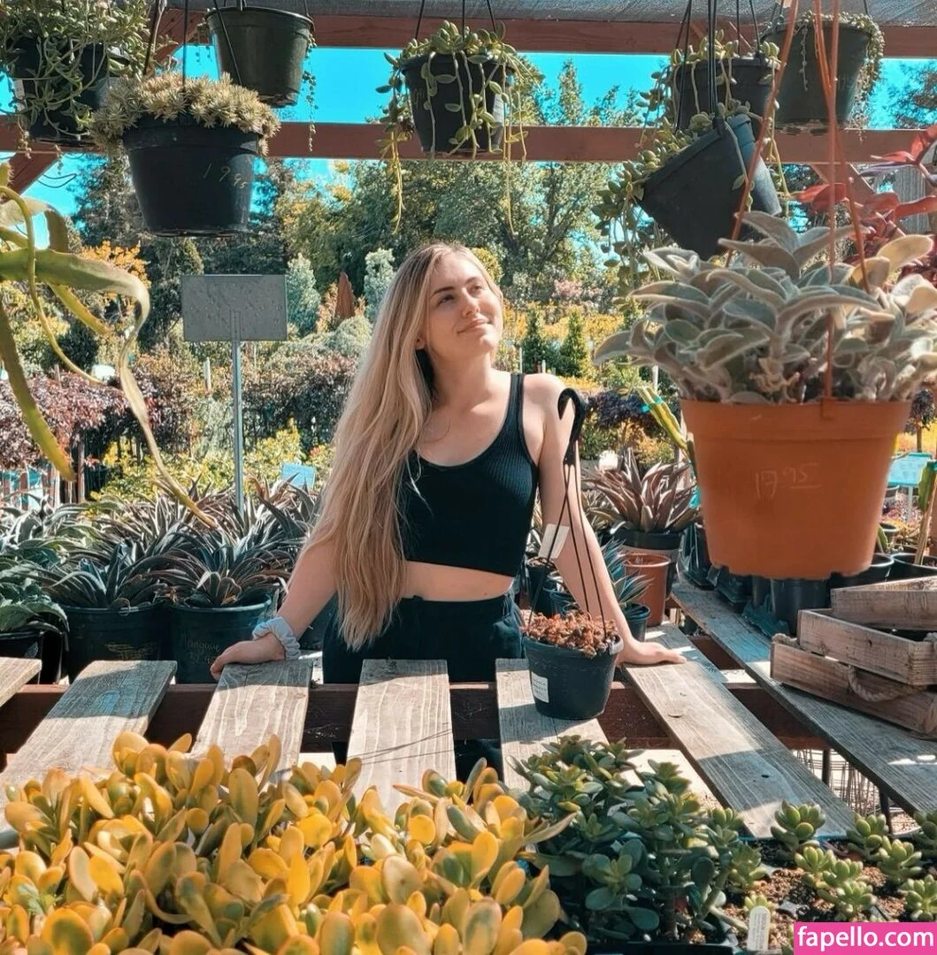 Nicki Taylor Onlyfans Photo Gallery 