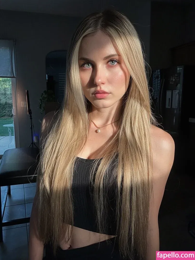 Nicki Taylor Onlyfans Photo Gallery 