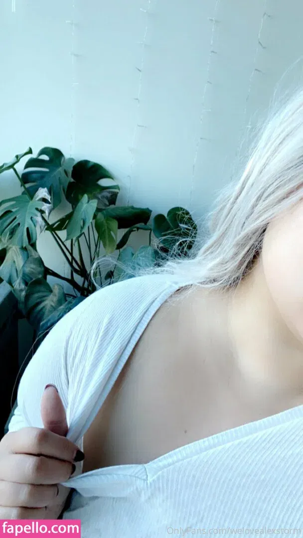 alexandraascends Onlyfans Photo Gallery 