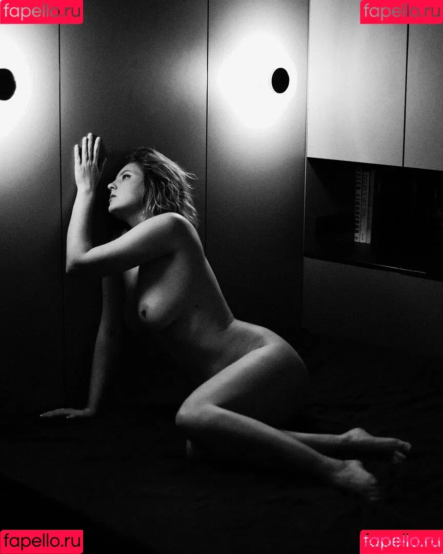 capolya Onlyfans Photo Gallery 
