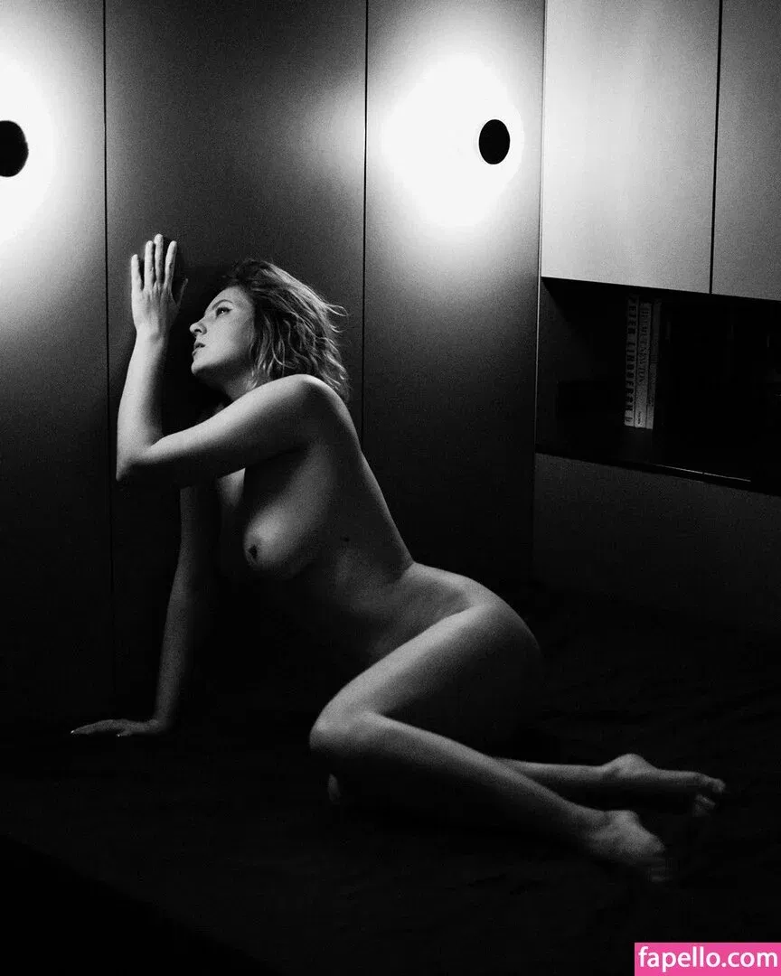 capolya Onlyfans Photo Gallery 