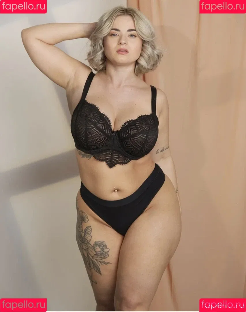Saskia Rüdiger Onlyfans Photo Gallery 
