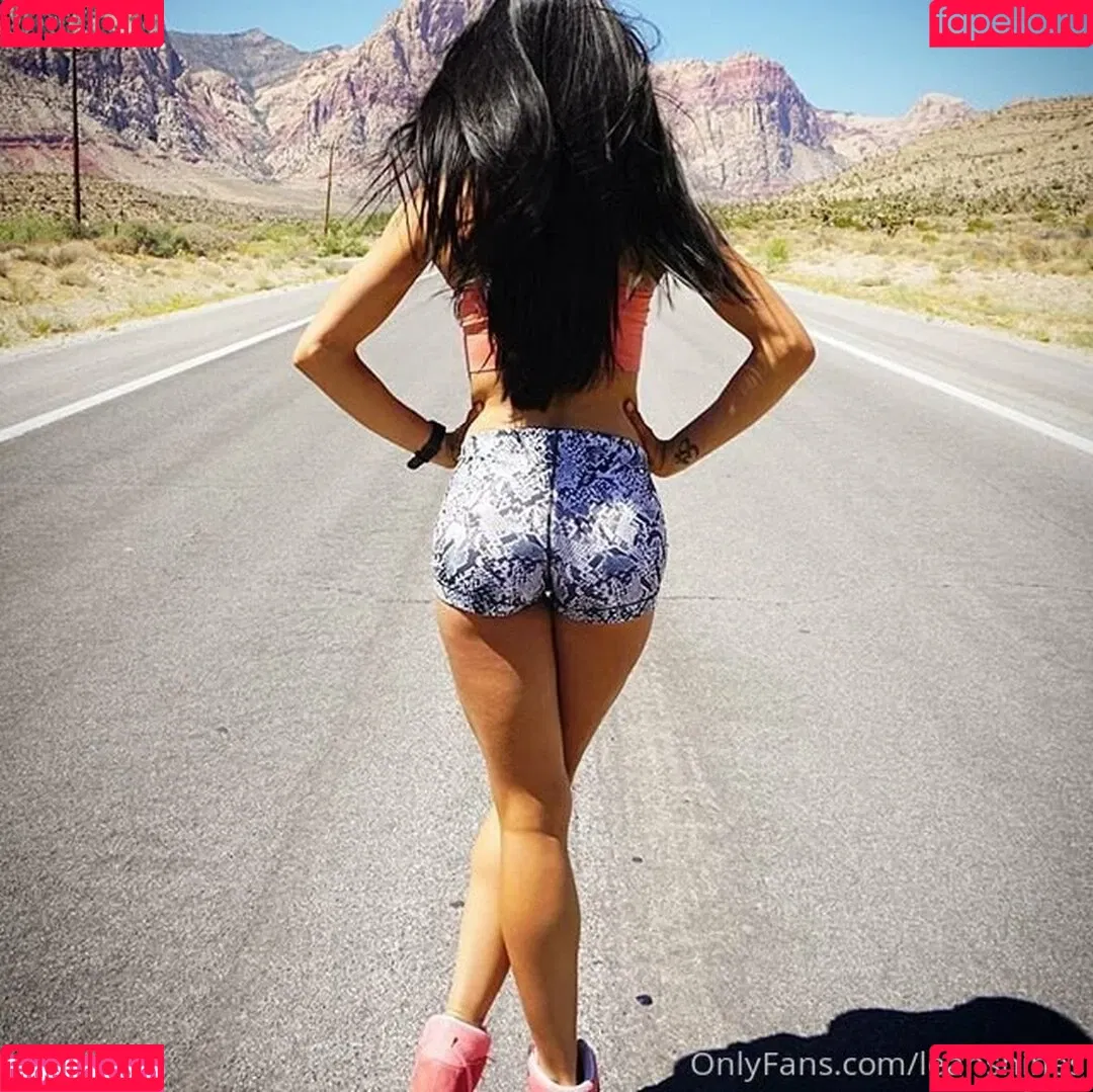 leahshines Onlyfans Photo Gallery 