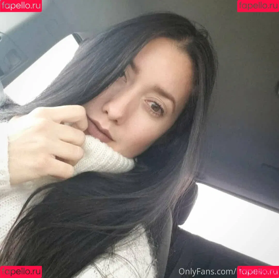 leahshines Onlyfans Photo Gallery 
