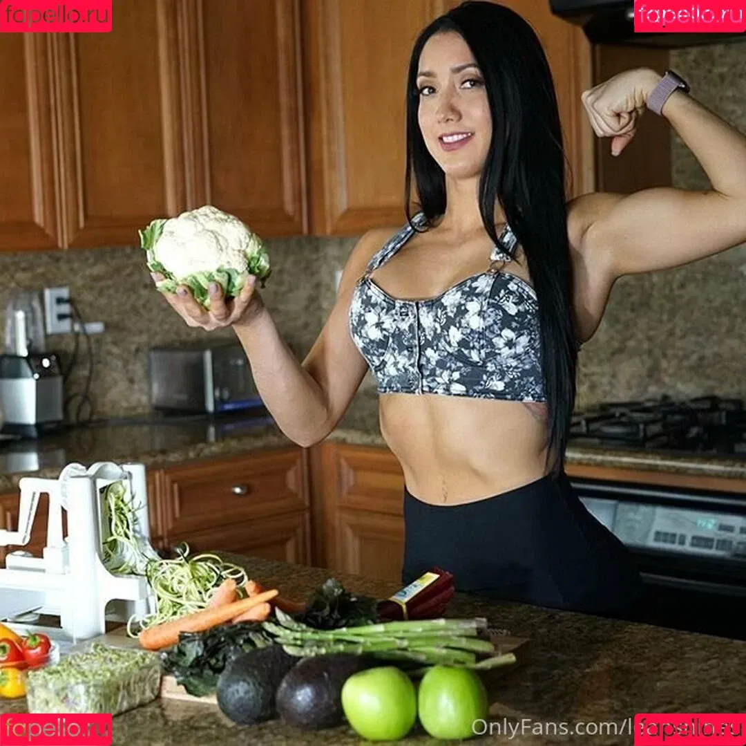 leahshines Onlyfans Photo Gallery 