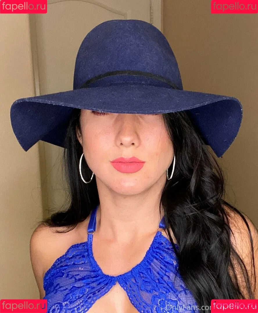 leahshines Onlyfans Photo Gallery 