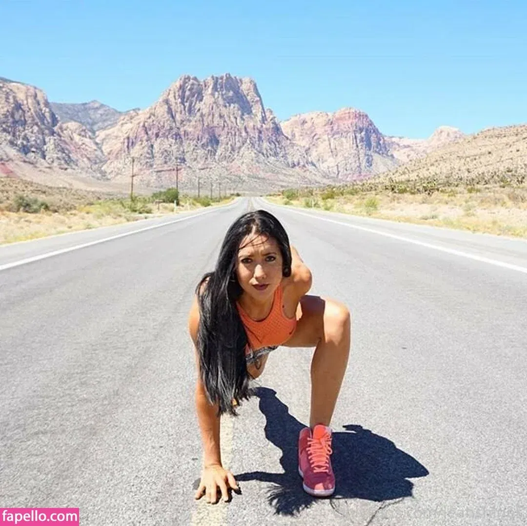 leahshines Onlyfans Photo Gallery 