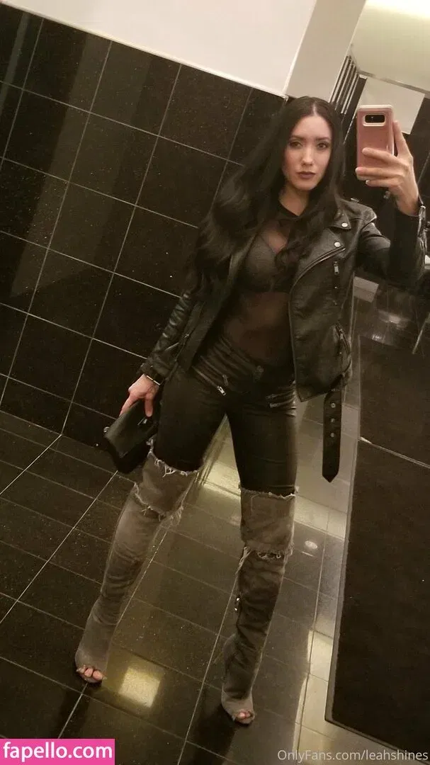 leahshines Onlyfans Photo Gallery 