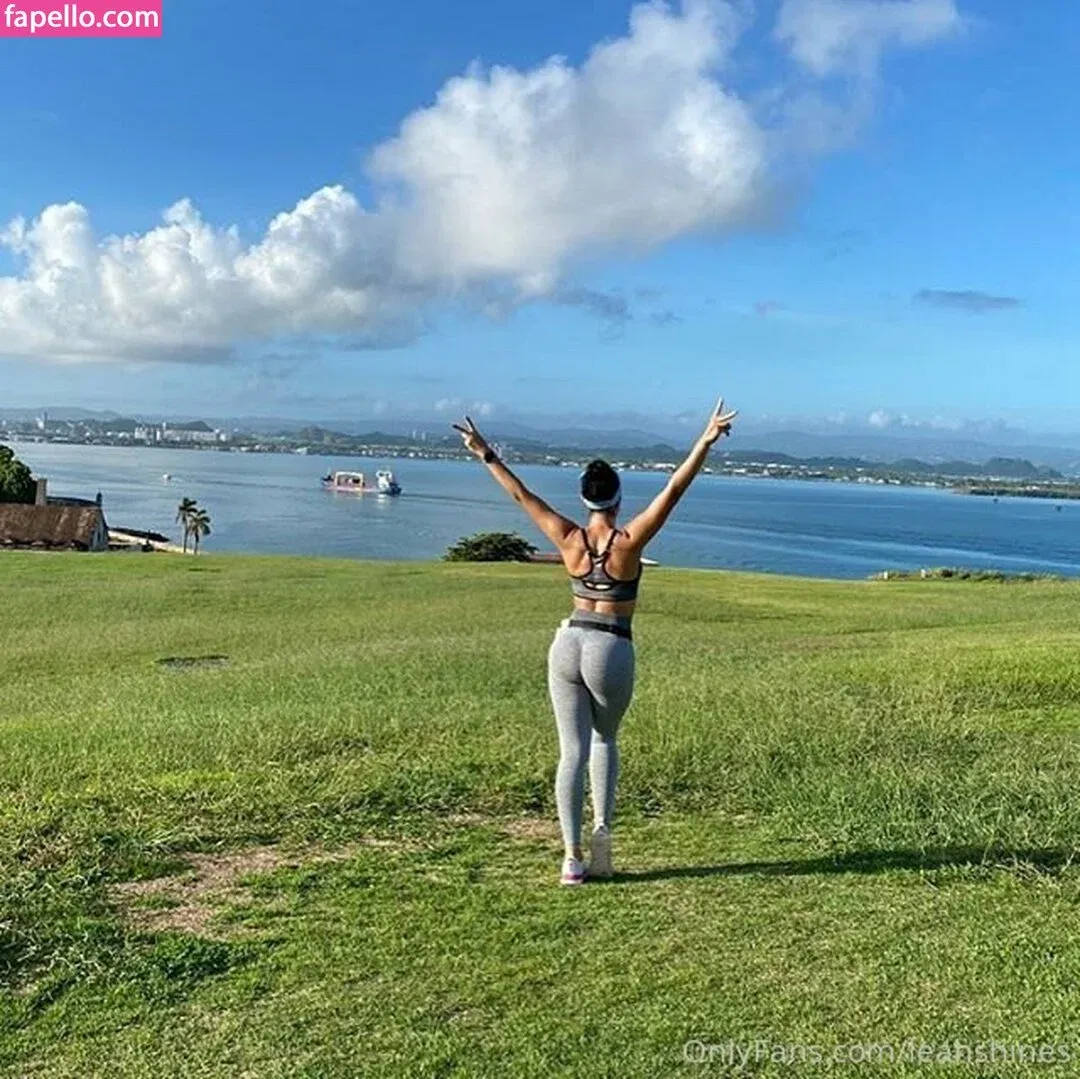 leahshines Onlyfans Photo Gallery 