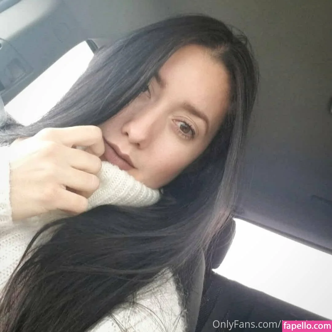 leahshines Onlyfans Photo Gallery 