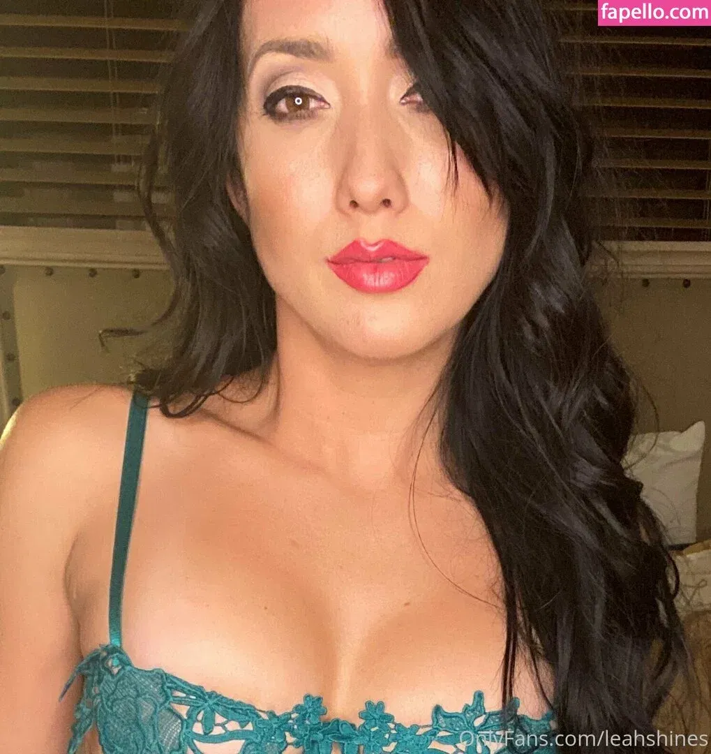 leahshines Onlyfans Photo Gallery 