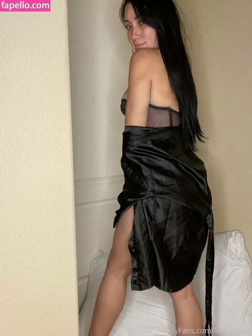 leahshines Onlyfans Photo Gallery 