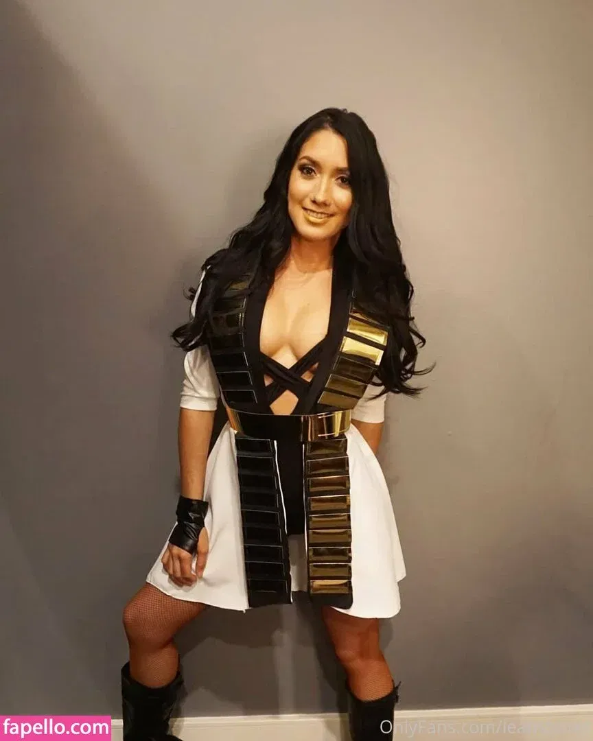 leahshines Onlyfans Photo Gallery 