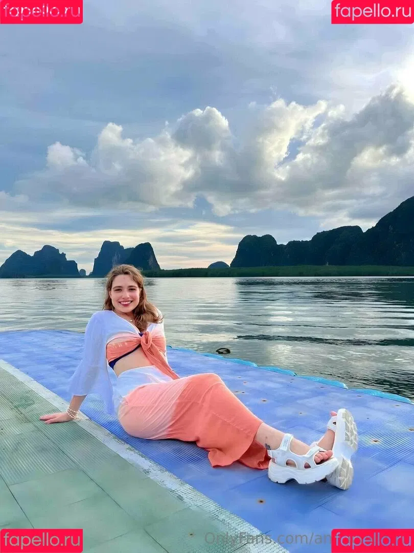 annacherry1 Onlyfans Photo Gallery 