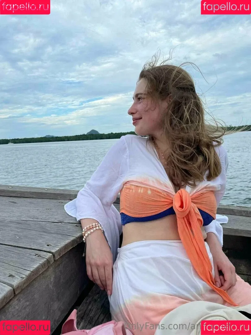 annacherry1 Onlyfans Photo Gallery 