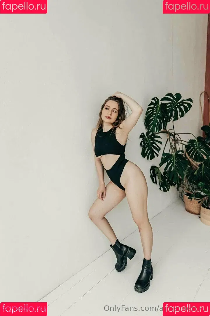 annacherry1 Onlyfans Photo Gallery 