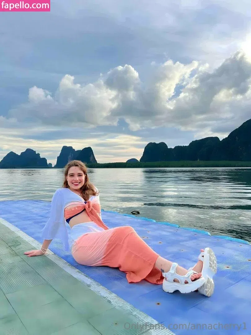 annacherry1 Onlyfans Photo Gallery 