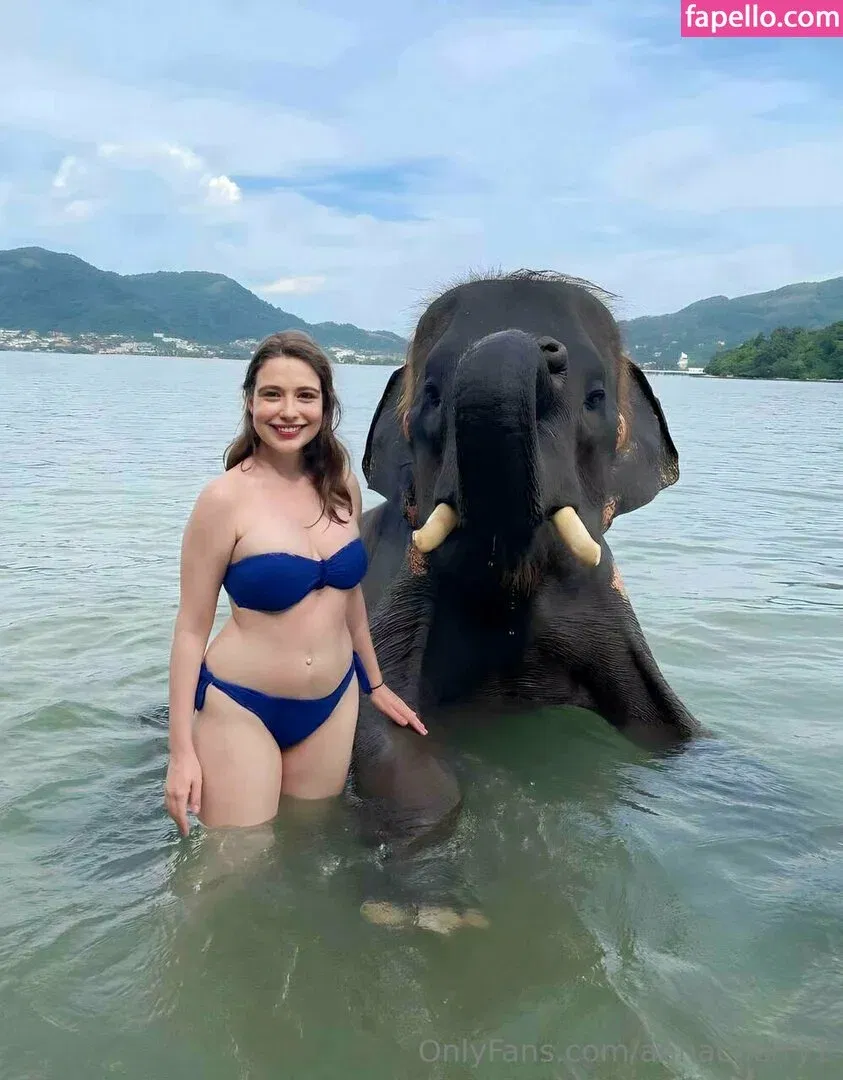 annacherry1 Onlyfans Photo Gallery 