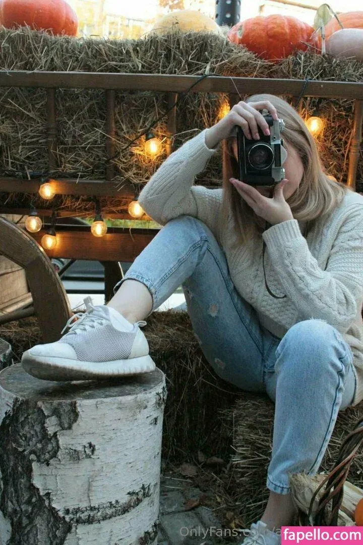 annacherry1 Onlyfans Photo Gallery 