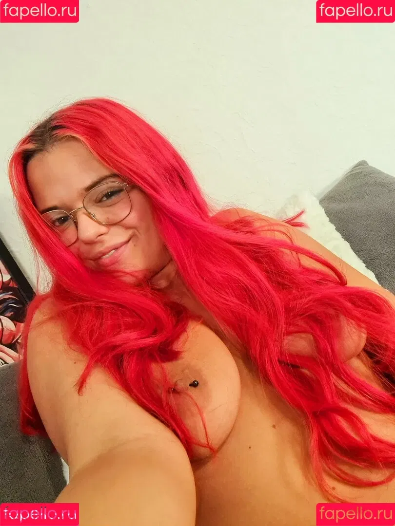 Jungstutejana Onlyfans Photo Gallery 