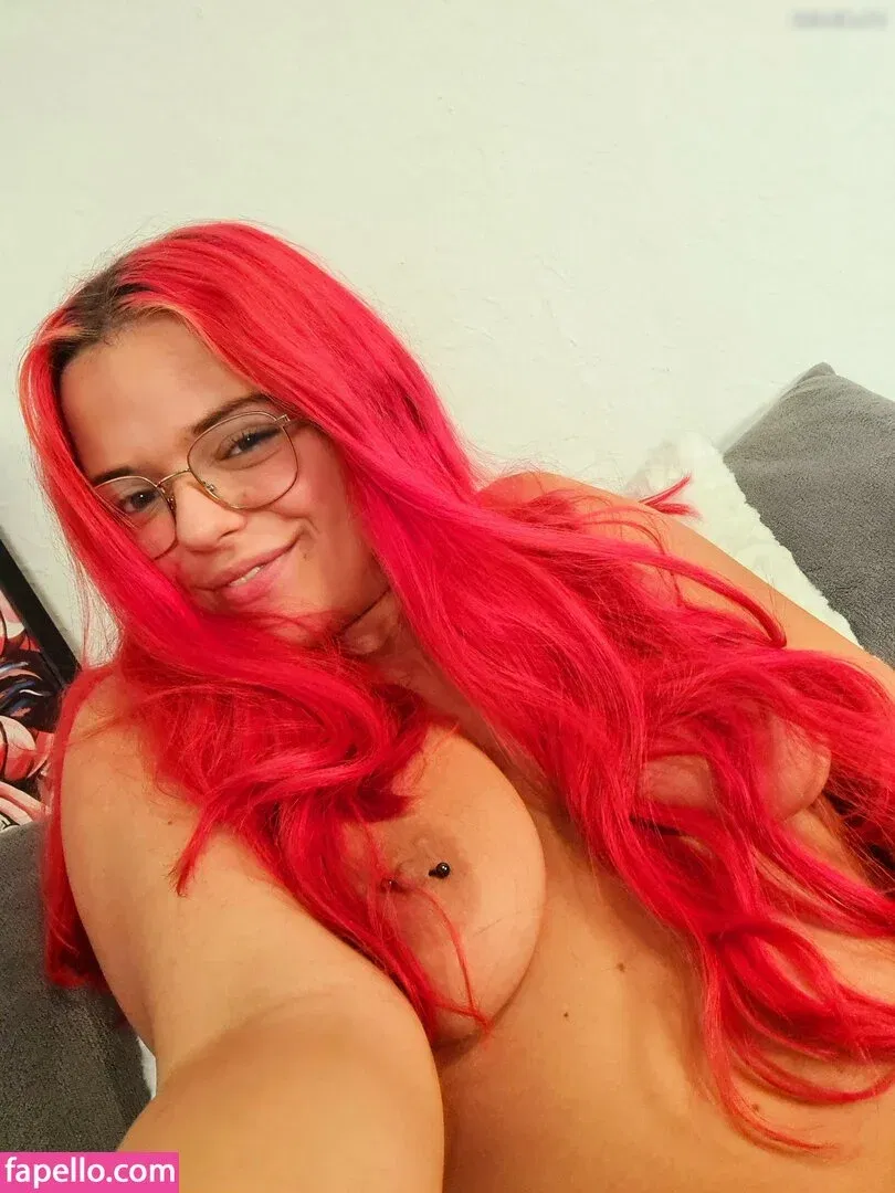 Jungstutejana Onlyfans Photo Gallery 