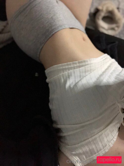 Onlytzuwu Nude Onlyfans Photo 8