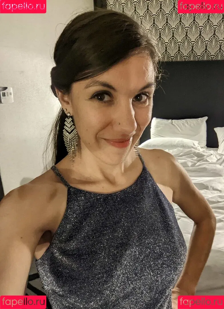 Alice Fox Onlyfans Photo Gallery 