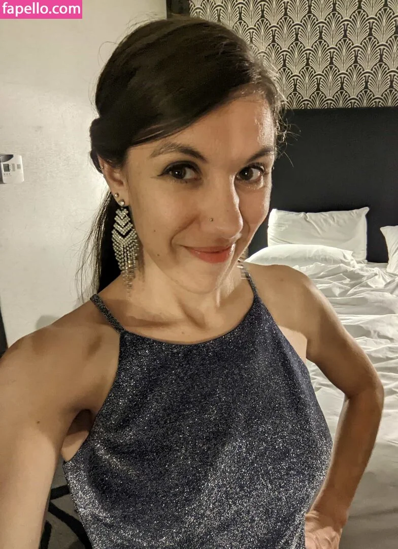 Alice Fox Onlyfans Photo Gallery 