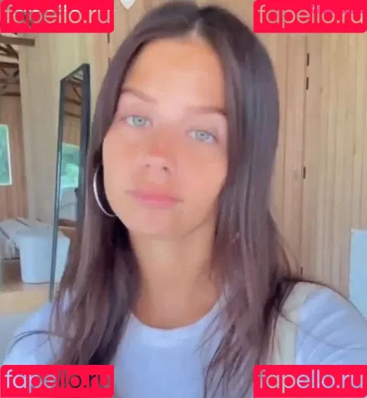 Stephanie Mandich Onlyfans Photo Gallery 