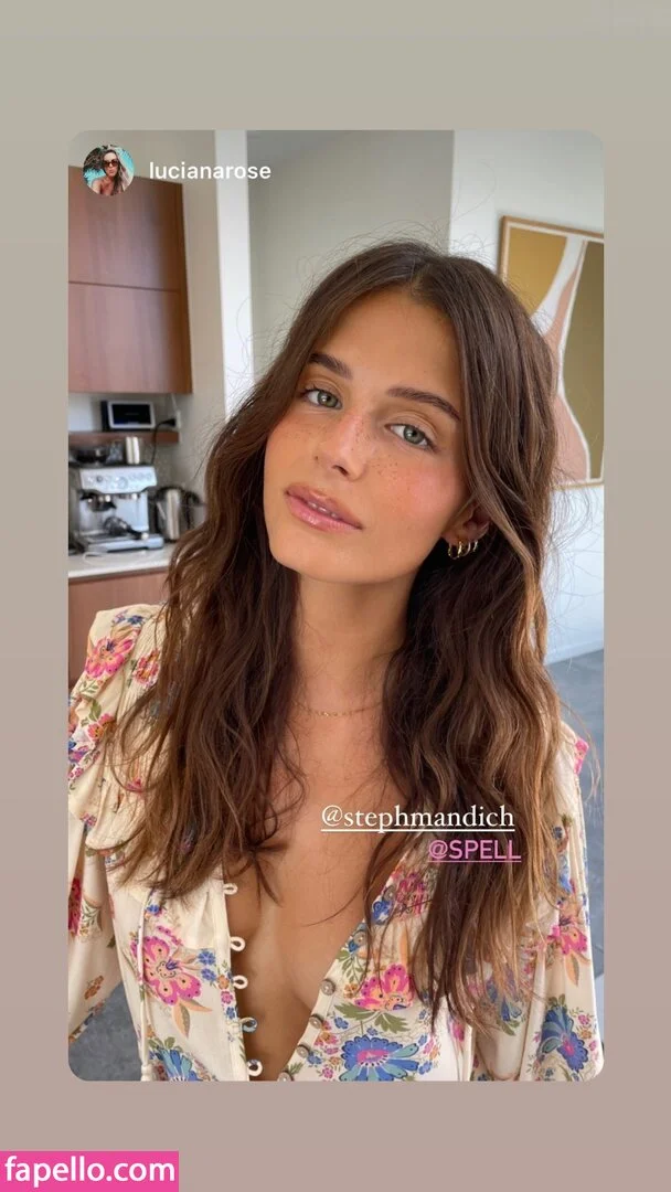 Stephanie Mandich Onlyfans Photo Gallery 