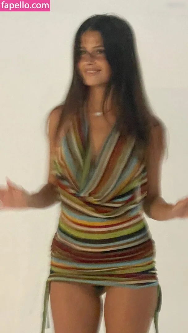 Stephanie Mandich Onlyfans Photo Gallery 