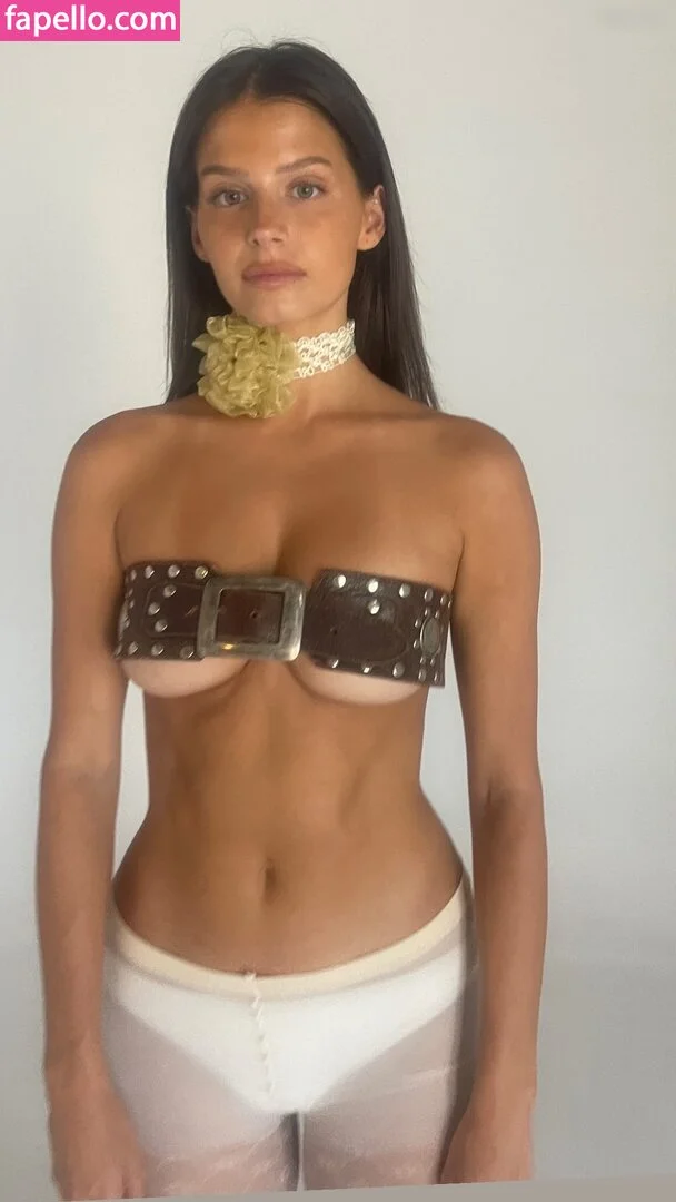 Stephanie Mandich Onlyfans Photo Gallery 