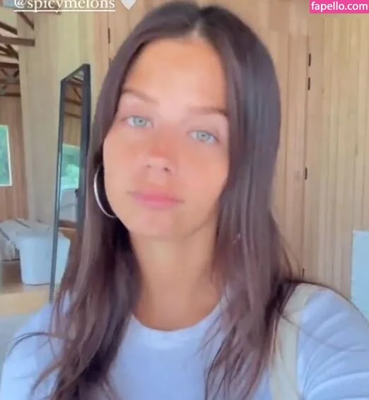 Stephanie Mandich Onlyfans Photo Gallery 