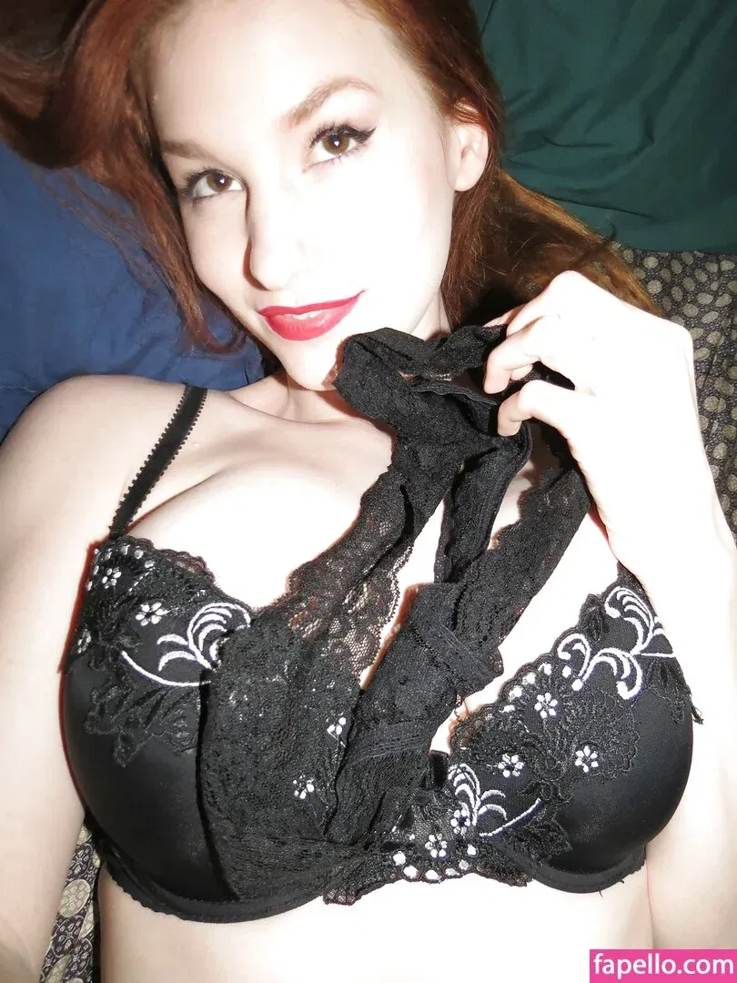 Emily Archer Onlyfans Photo Gallery 