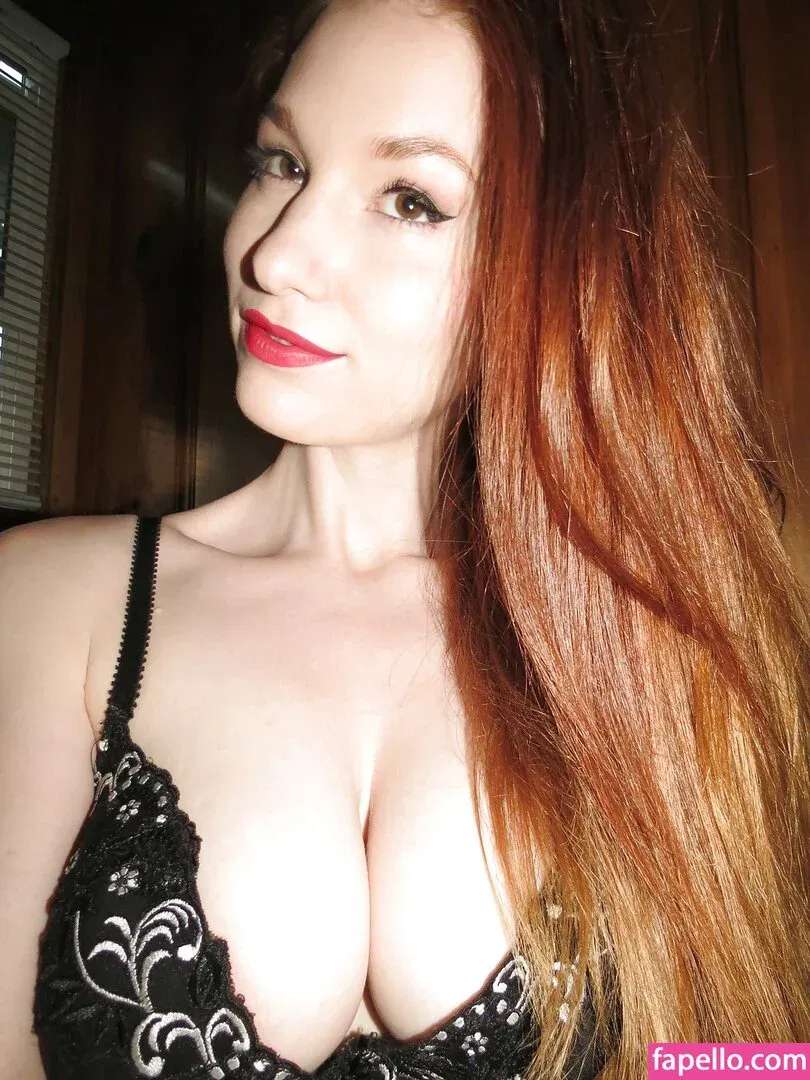 Emily Archer Onlyfans Photo Gallery 