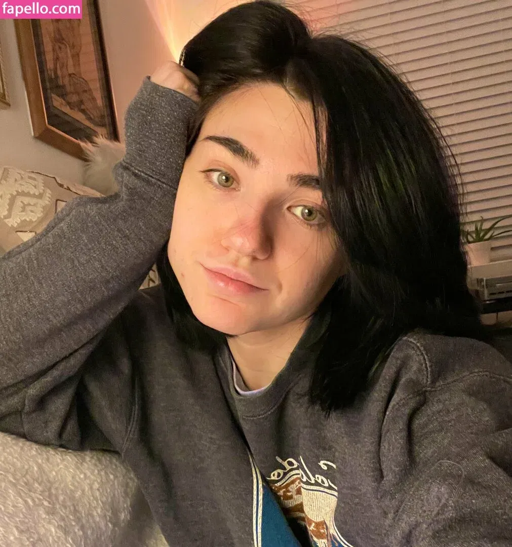 apinky98 Onlyfans Photo Gallery 