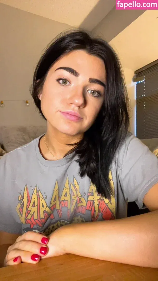 apinky98 Onlyfans Photo Gallery 