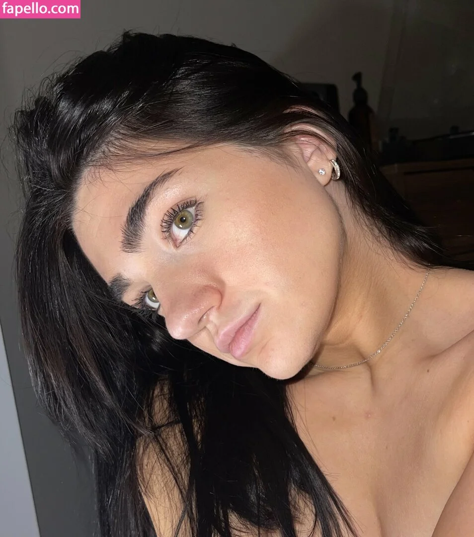 apinky98 Onlyfans Photo Gallery 