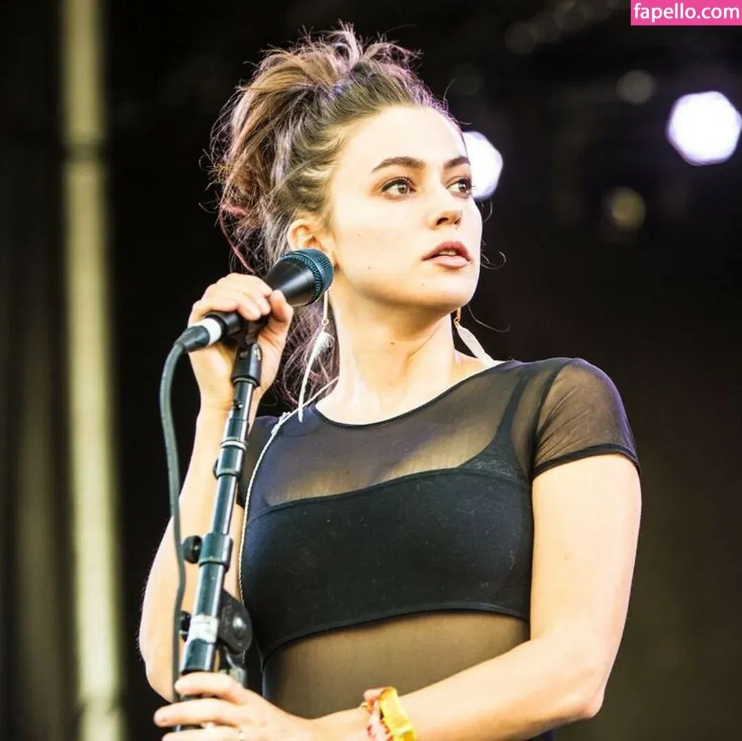 Meg Myers Onlyfans Photo Gallery 