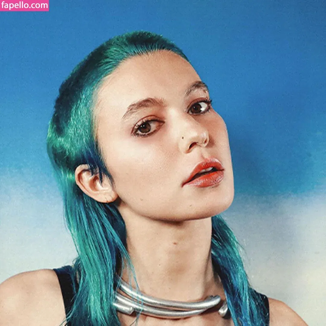 Meg Myers Onlyfans Photo Gallery 