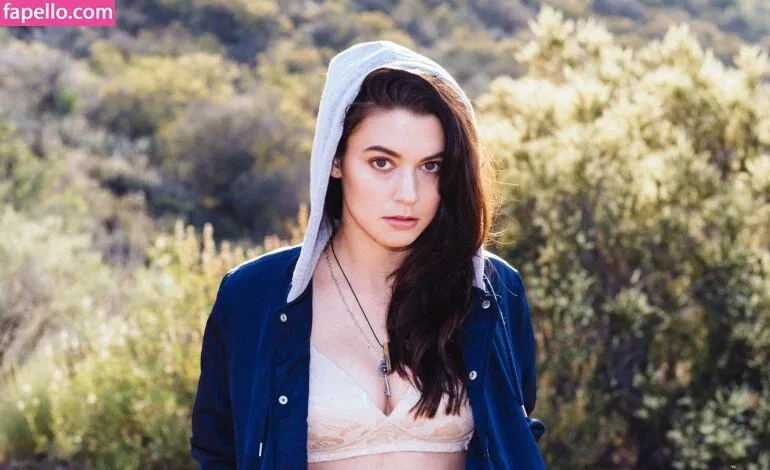 Meg Myers Onlyfans Photo Gallery 