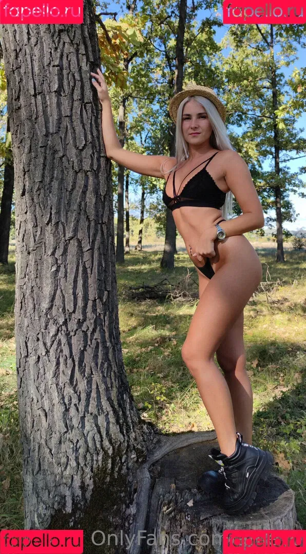 anie_b Onlyfans Photo Gallery 